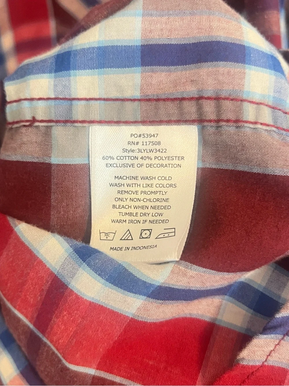 Levi's Red Plaid Long-Sleeve Button-Down Shirt